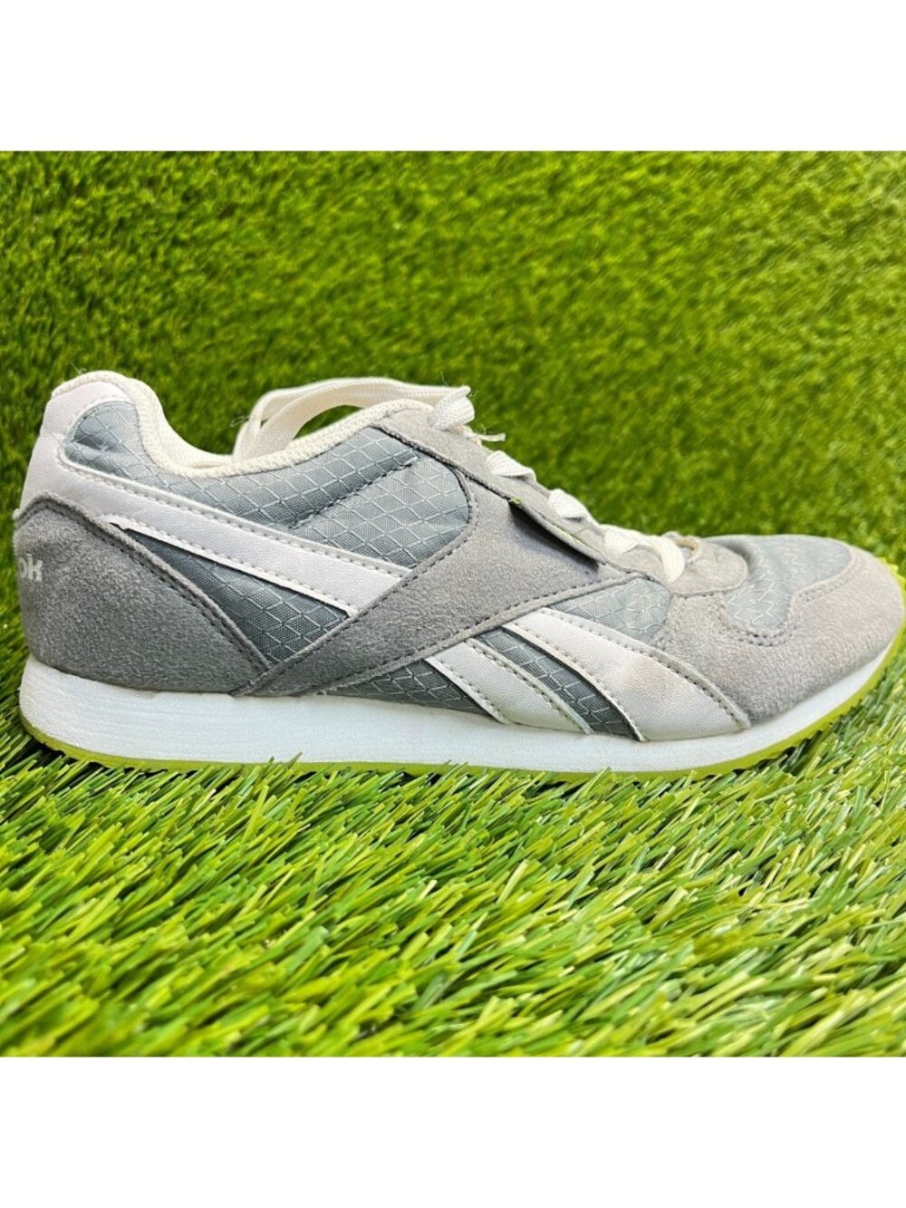 Reebok Royal Classic Boys Size 3.5Y Gray White Athletic Walking Shoes Sneakers